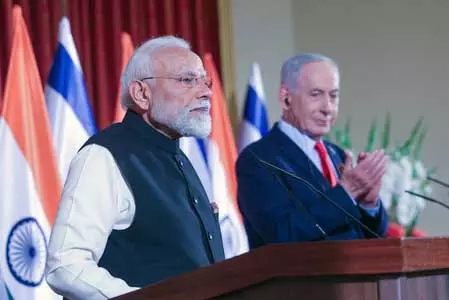 पीएम मोदी ने भारत के विकास में निभाई बदलावकारी भूमिका, इजरायल में भी हैं बेहद लोकप्रिय: रूवेन अजार पीएम मोदी ने भारत के विकास में निभाई बदलावकारी भूमिका, इजरायल में भी हैं बेहद लोकप्रिय: रूवेन अजार