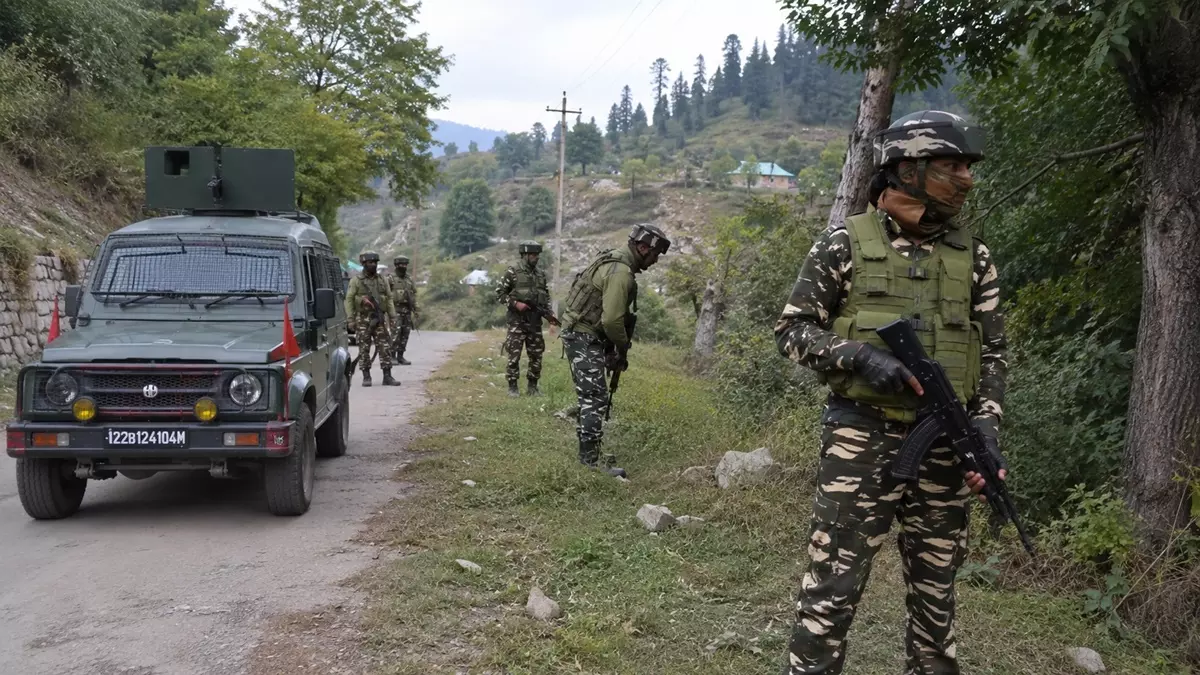 Udhampur: उधमपुर-रियासी में संदिग्ध गतिविधि की सूचना, सुरक्षाबलों का सर्च ऑपरेशन जारी Udhampur: उधमपुर-रियासी में संदिग्ध गतिविधि की सूचना, सुरक्षाबलों का सर्च ऑपरेशन जारी