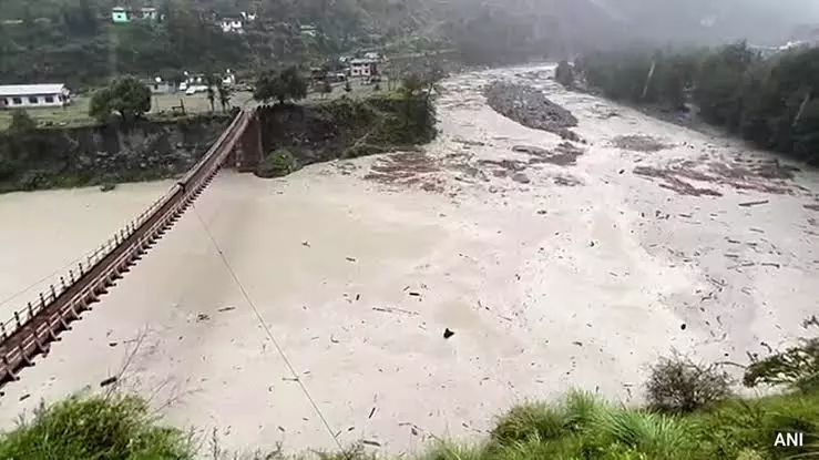 Shimla: 21 अगस्त तक भारी बारिश की चेतावनी, गिरी जटोन बांध से पानी छोड़े जाने पर सतर्कता Shimla: 21 अगस्त तक भारी बारिश की चेतावनी, गिरी जटोन बांध से पानी छोड़े जाने पर सतर्कता