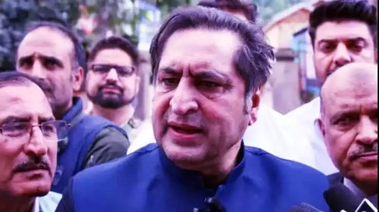 Srinagar: कुपवाड़ा में स्वतंत्रता दिवस बहिष्कार की खबर पर सज्जाद लोन का पलटवार Srinagar: कुपवाड़ा में स्वतंत्रता दिवस बहिष्कार की खबर पर सज्जाद लोन का पलटवार