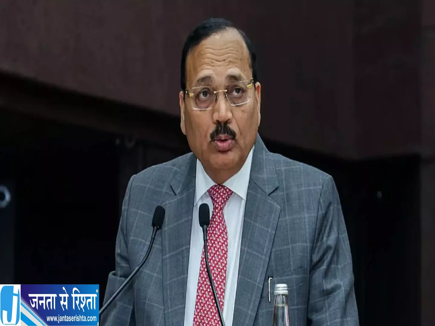 जनप्रतिनिधियों के आपराधिक मामलों पर सुनवाई CJI सूर्यकांत की टिप्पणी चर्चा में जनप्रतिनिधियों के आपराधिक मामलों पर सुनवाई CJI सूर्यकांत की टिप्पणी चर्चा में