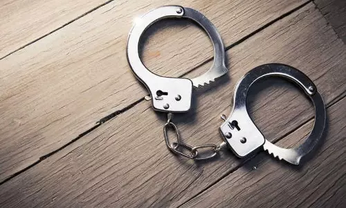 नूंह में 2.50 लाख रुपये लेते हुए SMO और हेल्थ वर्कर गिरफ्तार