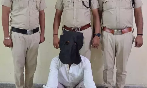 एक व्यक्ति और उसके दो साथियों ने साले के दादा की हत्या कर दी