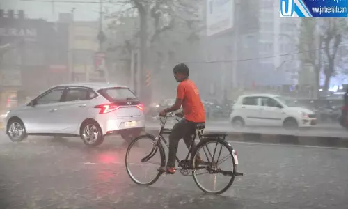 हरियाणा में बदला मौसम का मिजाज बारिश के बाद ठंडी हवाओं से राहत हरियाणा में बदला मौसम का मिजाज बारिश के बाद ठंडी हवाओं से राहत