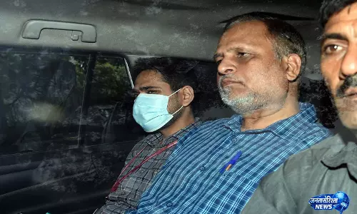 सत्येंद्र जैन समेत 6 लोग दिल्ली जल बोर्ड केस में गिरफ्तार सत्येंद्र जैन समेत 6 लोग दिल्ली जल बोर्ड केस में गिरफ्तार