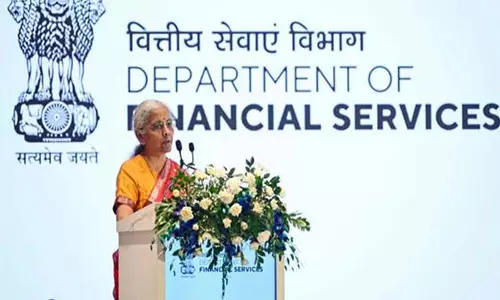 निर्मला सीतारमण ने बैंकों को युवाओं पर फोकस का दिया निर्देश