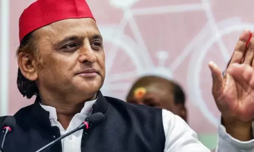 यूपी चुनाव से पहले अखिलेश का दावा, NDA छोटे दलों को दे रही 162 सीटें यूपी चुनाव से पहले अखिलेश का दावा, NDA छोटे दलों को दे रही 162 सीटें
