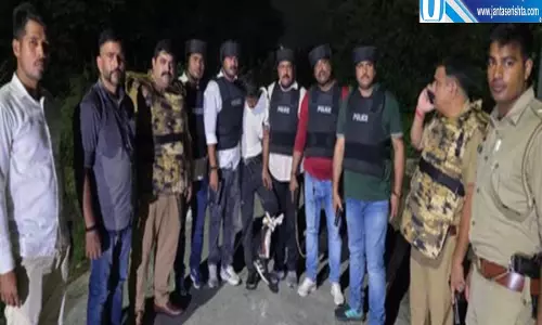 अपराधियों पर सख्ती गोरखपुर में पुलिस मुठभेड़ के बाद शातिर बदमाश गिरफ्तार