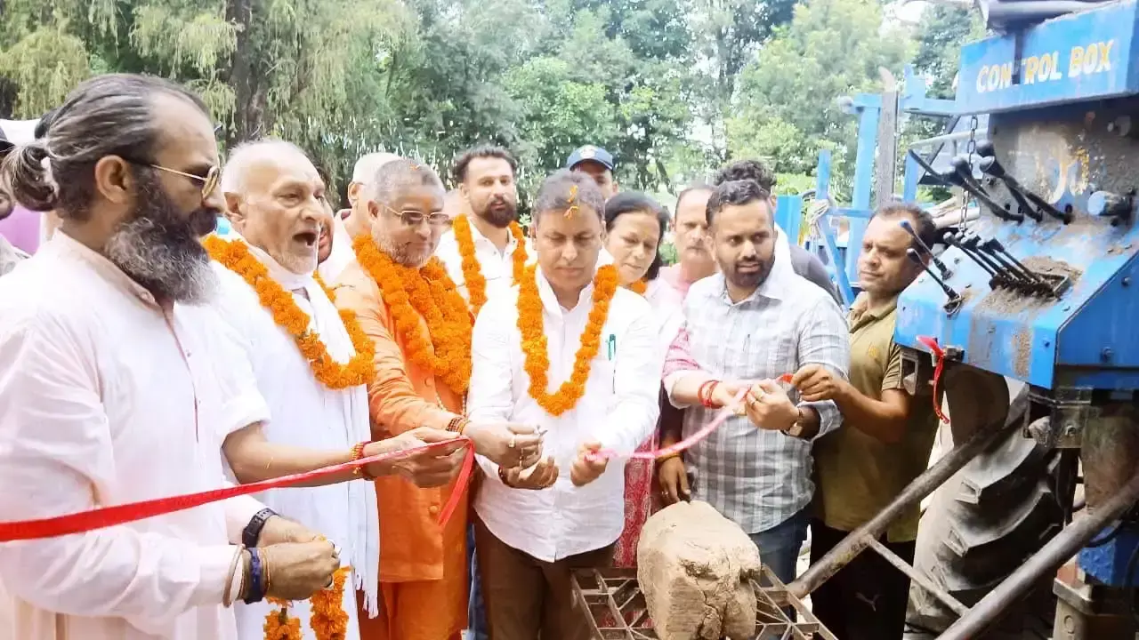 Kathua: कठुआ में विकास को मिली नई गति, एक करोड़ के कार्यों पर विधायक ने बढ़ाया फोकस