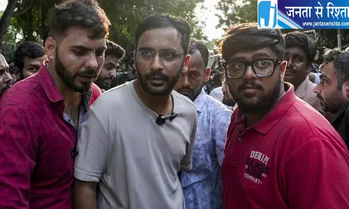 कार्यकर्ता के पिता की मौत के बाद CJP ने उठाई स्कूल की मांग