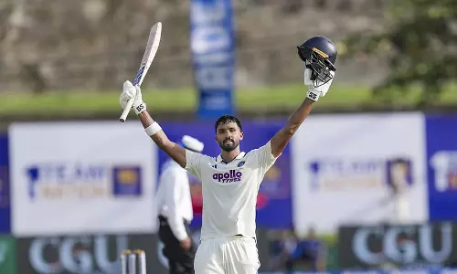 देवदत्त पडिक्कल का पहला टेस्ट शतक, मुश्किल हालात में शानदार बल्लेबाजी से रचा इतिहास