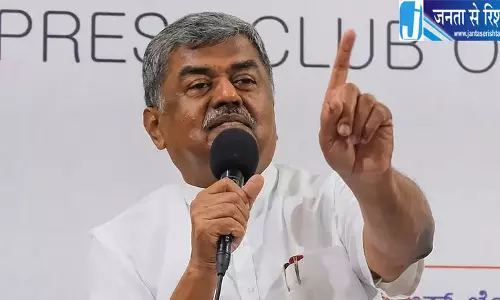 वंदे मातरम विवाद पर आर अशोक का कांग्रेस पर हमला वंदे मातरम विवाद पर आर अशोक का कांग्रेस पर हमला