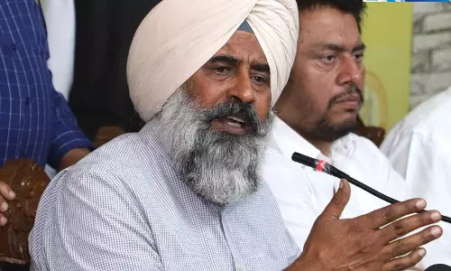 Chandigarh परगट सिंह ने CM मान की चुप्पी पर उठाए सवाल