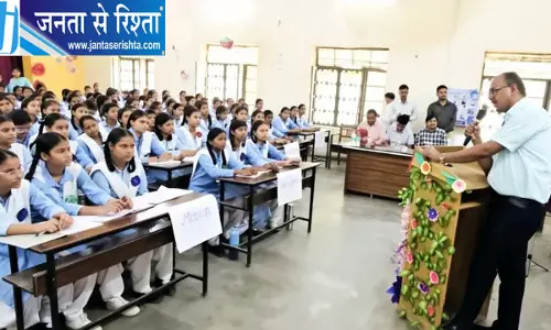 फिरोजाबाद डीएम की पहल, अब YouTube से मिलेगी छात्रों को करियर जानकारी फिरोजाबाद डीएम की पहल, अब YouTube से मिलेगी छात्रों को करियर जानकारी