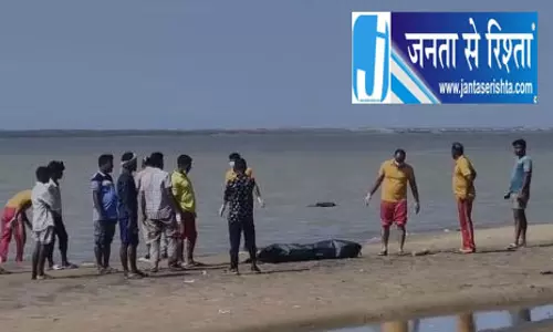 Ganjam में मिलिट्री यूनिफॉर्म में महिला का शव मिला Ganjam में मिलिट्री यूनिफॉर्म में महिला का शव मिला