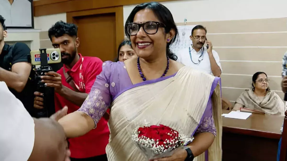 kerala: माया राहुल 16 वोटों से पाला नगर पालिका अध्यक्ष चुनी गई kerala: माया राहुल 16 वोटों से पाला नगर पालिका अध्यक्ष चुनी गई