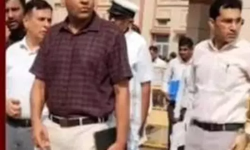 रेवाड़ी स्टेशन की व्यवस्थाओं का जायजा फुट ओवरब्रिज और पार्किंग पर उठे सवाल