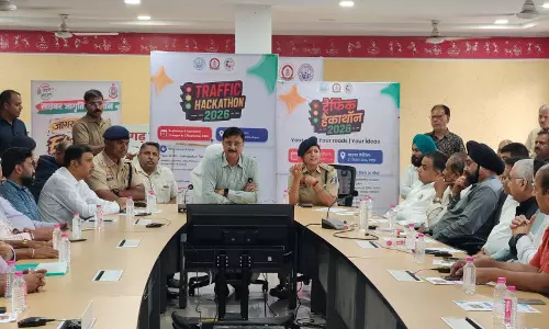 रायपुर ट्रैफिक हैकाथॉन-2026 को लेकर संगठनों की बैठक रायपुर ट्रैफिक हैकाथॉन-2026 को लेकर संगठनों की बैठक