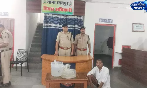 25 लीटर कच्ची महुआ शराब के साथ ढाबा संचालक गिरफ्तार