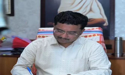 सोनमणि बोरा ने प्रमुख सचिव, नगरीय प्रशासन एवं विकास विभाग का कार्यभार ग्रहण किया सोनमणि बोरा ने प्रमुख सचिव, नगरीय प्रशासन एवं विकास विभाग का कार्यभार ग्रहण किया