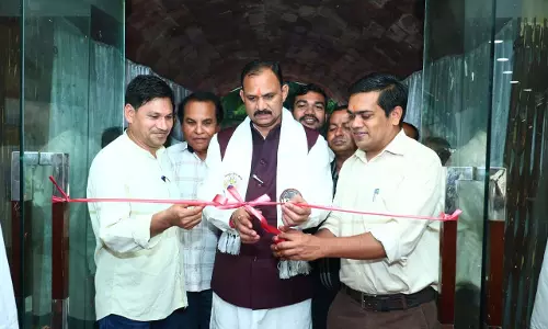 स्वास्थ्य मंत्री श्याम बिहारी जायसवाल ने किया  दृश्य संवाद 2026 का शुभारंभ