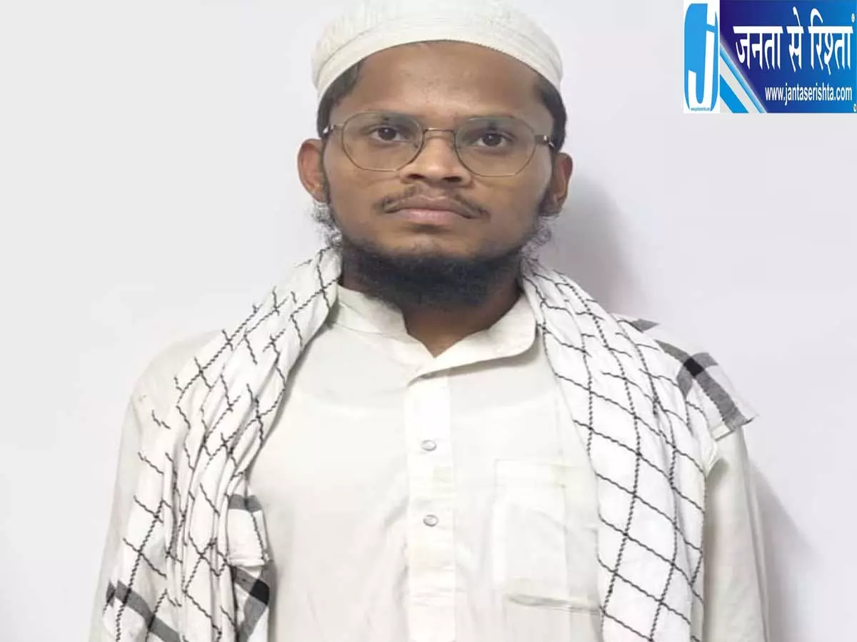 जिहादी विचारधारा फैलाने का आरोप यूपी ATS ने जफर को किया गिरफ्तार जिहादी विचारधारा फैलाने का आरोप यूपी ATS ने जफर को किया गिरफ्तार
