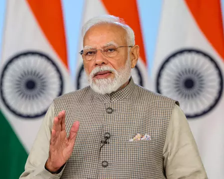धन-संपत्ति, बुद्धि और वाणी से सदैव परोपकार एवं कल्याणकारी कर्म ही करेंः पीएम मोदी धन-संपत्ति, बुद्धि और वाणी से सदैव परोपकार एवं कल्याणकारी कर्म ही करेंः पीएम मोदी