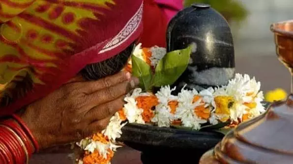 सावन सोमवारी 2026: आखिरी सोमवार पर बन रहा दुर्लभ संयोग जानें तिथि और समय सावन सोमवारी 2026: आखिरी सोमवार पर बन रहा दुर्लभ संयोग जानें तिथि और समय