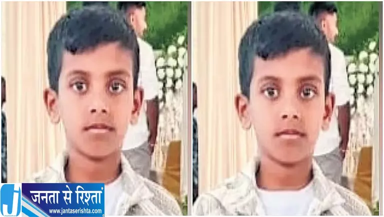 तुमकुर में दर्दनाक हादसा, नंदिनी डेयरी का खंभा गिरने से स्कूली छात्र की मौत तुमकुर में दर्दनाक हादसा, नंदिनी डेयरी का खंभा गिरने से स्कूली छात्र की मौत