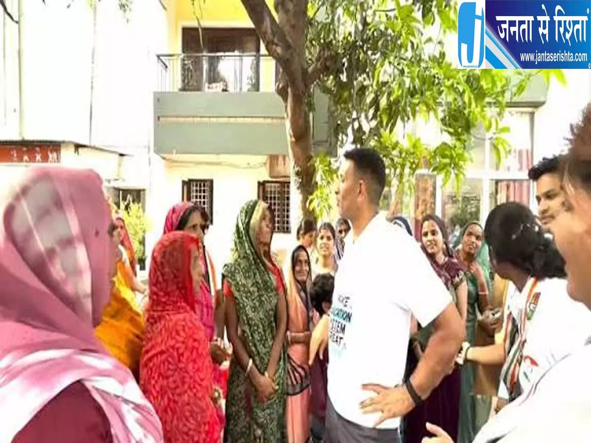 मुंगेर स्कूल विवाद छात्राओं के आरोप से हंगामा जांच में जुटा प्रशासन मुंगेर स्कूल विवाद छात्राओं के आरोप से हंगामा जांच में जुटा प्रशासन