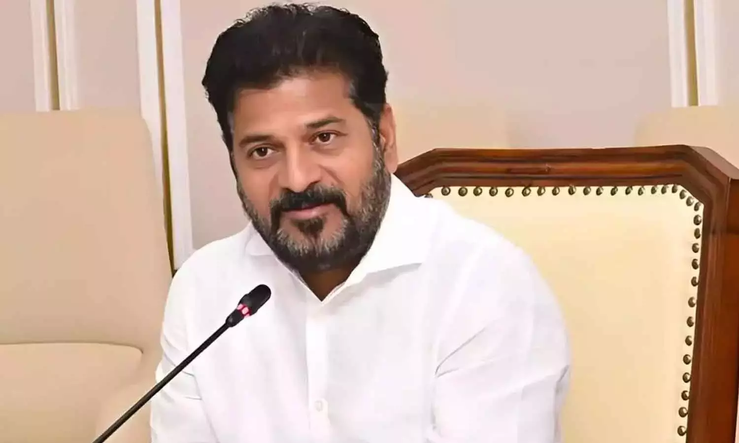CM रेवंत रेड्डी ने 270 करोड़ रुपये के CMR डिफ़ॉल्ट पर सख़्त कार्रवाई का आदेश दिया CM रेवंत रेड्डी ने 270 करोड़ रुपये के CMR डिफ़ॉल्ट पर सख़्त कार्रवाई का आदेश दिया