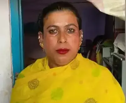 Kamrup: किन्नर की बेरहमी से हत्या, संदिग्धों की तलाश में पुलिस Kamrup: किन्नर की बेरहमी से हत्या, संदिग्धों की तलाश में पुलिस