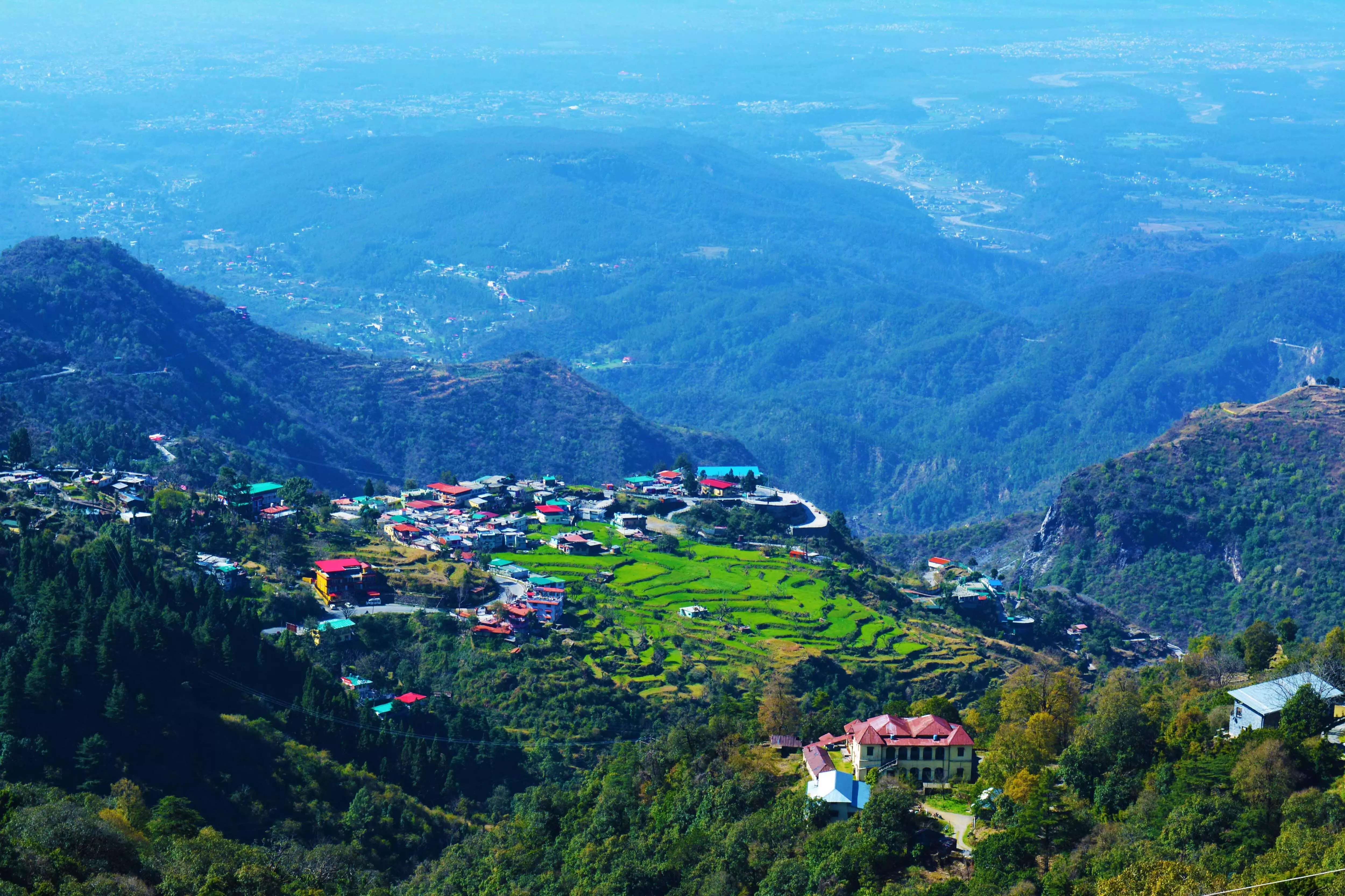 हिमाचल और उत्तराखंड में जमीन खरीदने के क्या हैं नियम जानें पूरा कानून हिमाचल और उत्तराखंड में जमीन खरीदने के क्या हैं नियम जानें पूरा कानून