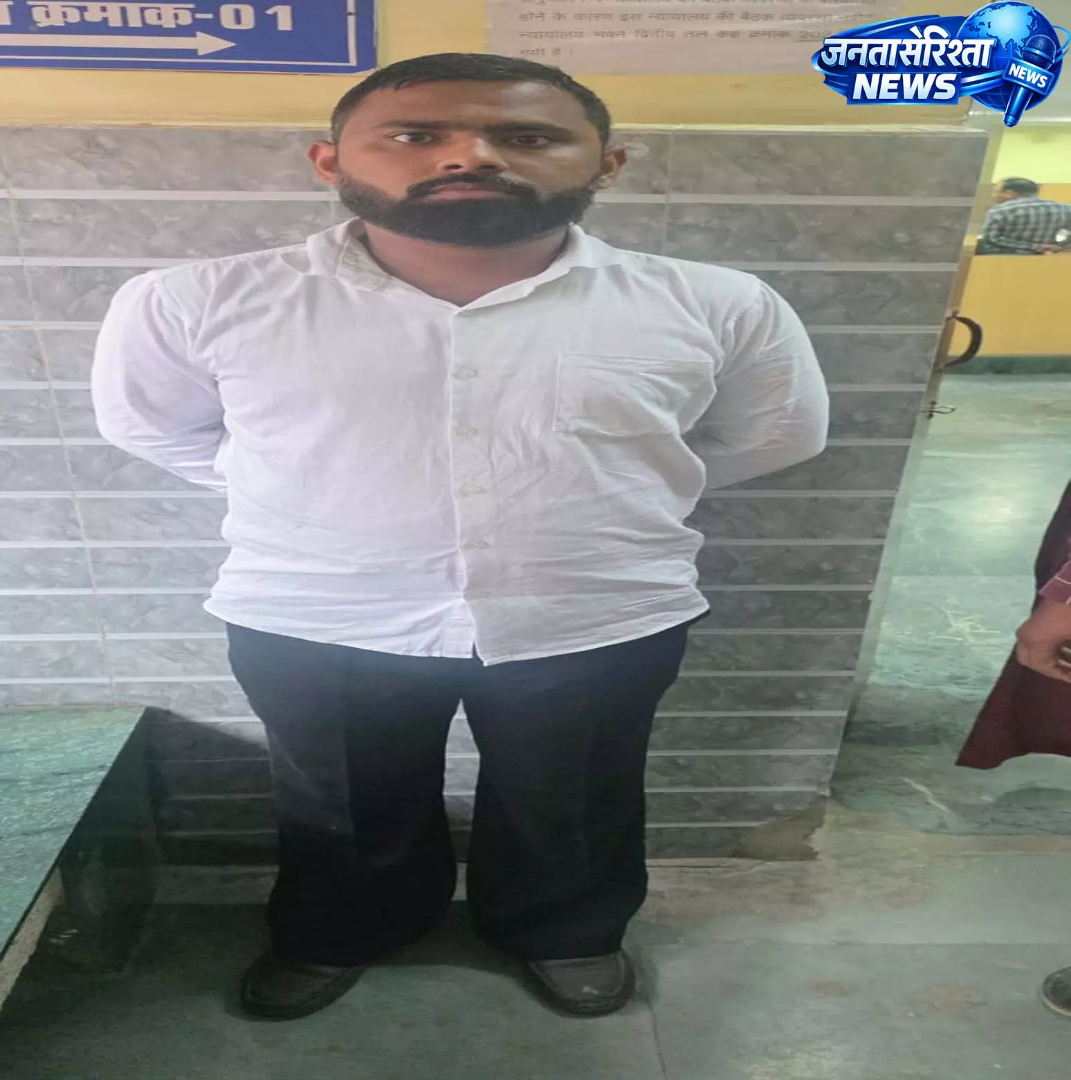 कार से कुचलकर युवक की हत्या करने वाले आरोपी ने कोर्ट में किया सरेंडर कार से कुचलकर युवक की हत्या करने वाले आरोपी ने कोर्ट में किया सरेंडर