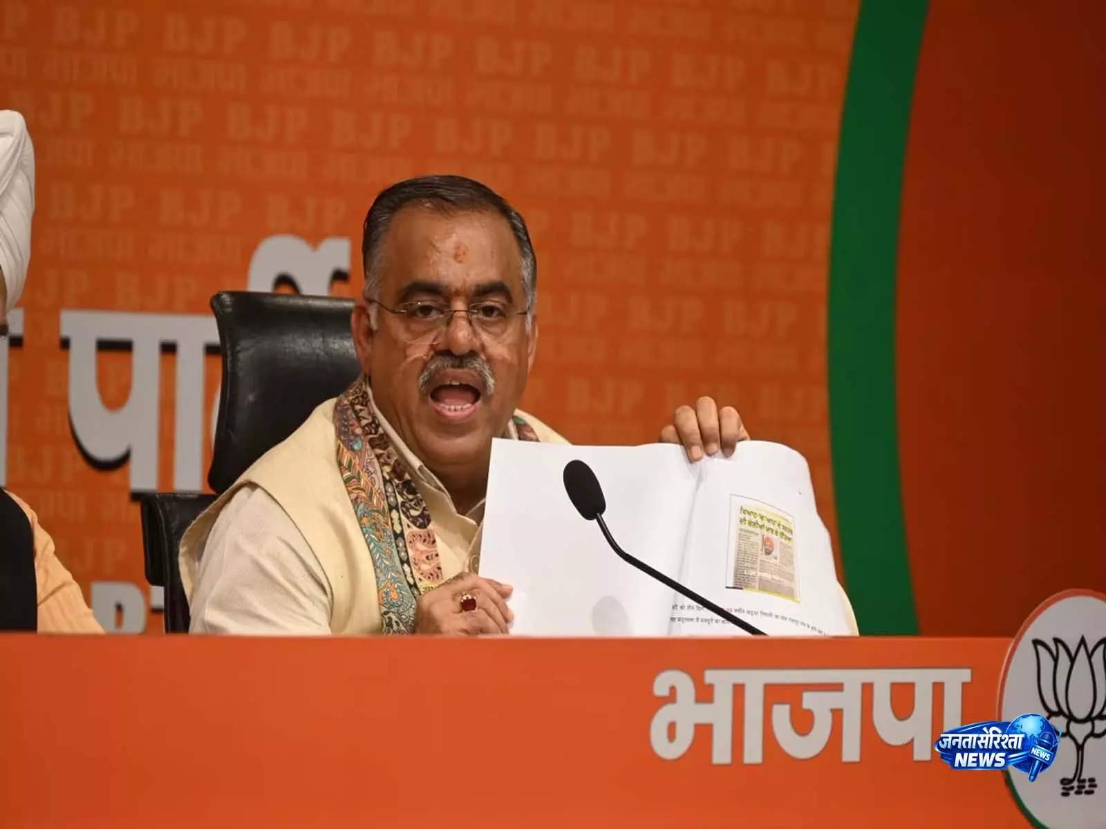 वंदे मातरम् विवाद पर तरुण चुग का खड़गे पर हमला वंदे मातरम् विवाद पर तरुण चुग का खड़गे पर हमला