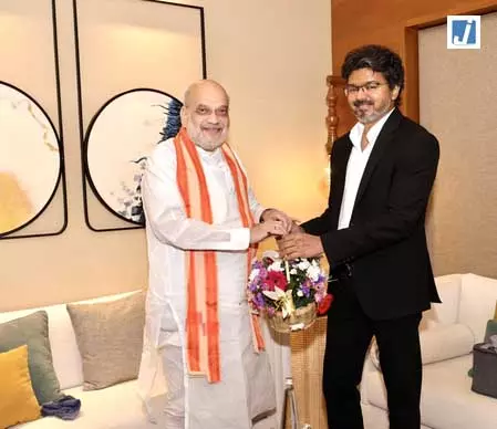 चेन्नई पहुंचे गृह मंत्री अमित शाह चेन्नई पहुंचे गृह मंत्री अमित शाह