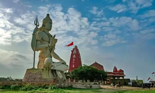 नागेश्वर ज्योतिर्लिंग का इतिहास शिव के 10वें ज्योतिर्लिंग से जुड़े अनसुने रहस्य