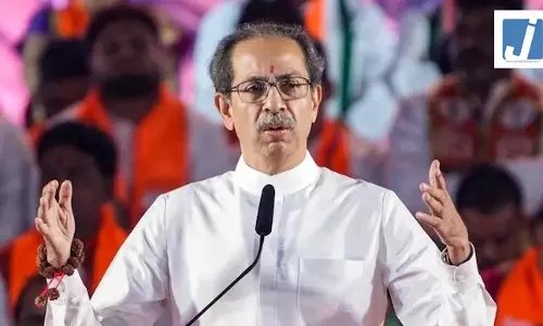ट्रंप की तारीफ पर शिवसेना UBT ने उठाए चुनाव प्रक्रिया पर सवाल, कहा- भाजपा का एजेंट बन गया है चुनाव आयोग ट्रंप की तारीफ पर शिवसेना UBT ने उठाए चुनाव प्रक्रिया पर सवाल, कहा- भाजपा का एजेंट बन गया है चुनाव आयोग