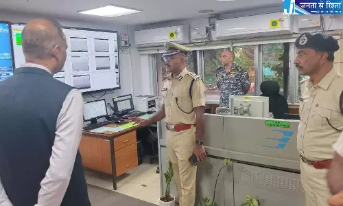 Andhra: पुलिस महानिरीक्षक ने SAR ऑपरेशन की स्थिति की समीक्षा की Andhra: पुलिस महानिरीक्षक ने SAR ऑपरेशन की स्थिति की समीक्षा की