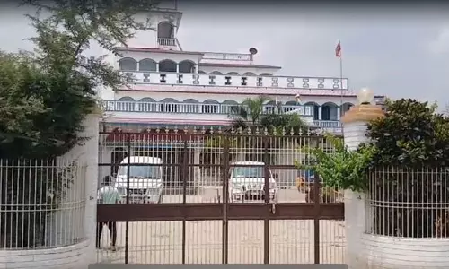 EOU की बड़ी कार्रवाई बीबॉस उप निदेशक अजय कुमार सिंह के ठिकानों पर छापेमारी