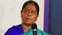 Telangana : CM के खिलाफ बेटी की बयानबाजी से शर्मिंदा हुए मंत्री