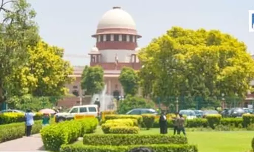 दुष्कर्म मामले में तरुण तेजपाल ने हाईकोर्ट के फैसले को सुप्रीम कोर्ट में दी चुनौती दुष्कर्म मामले में तरुण तेजपाल ने हाईकोर्ट के फैसले को सुप्रीम कोर्ट में दी चुनौती