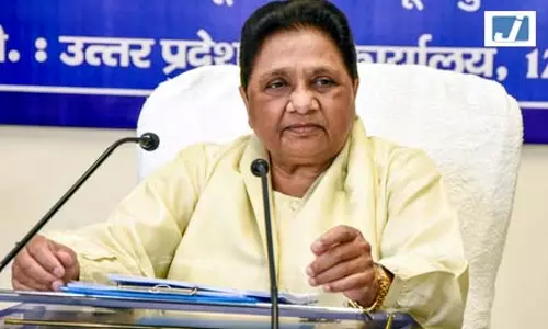 ‘स्कूल ठीक करो’ अभियान को लेकर मायावती ने यूपी सरकार पर साधा निशाना