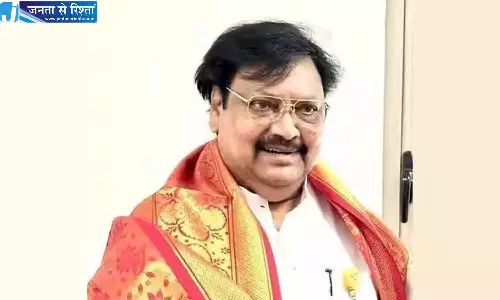 Andhra: वर्ला ने गवर्नर कोटे से MLC के तौर पर शपथ ली Andhra: वर्ला ने गवर्नर कोटे से MLC के तौर पर शपथ ली