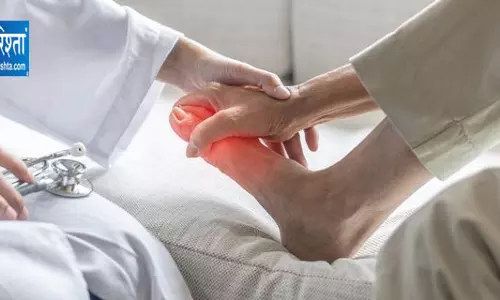 पैरों में सुन्नपन और झुनझुनी: पेरिफेरल न्यूरोपैथी के हो सकते हैं लक्षण