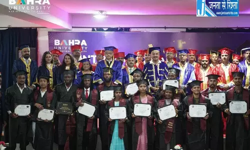 Solan: बहरा यूनिवर्सिटी में अंतरराष्ट्रीय विद्यार्थियों का सम्मानित किया