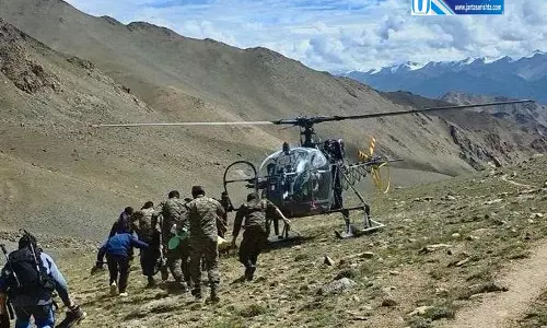 Ladakh ग्लेशियर रेस्क्यू: वायुसेना के चीता हेलीकॉप्टर ने बचाई अमेरिकी नागरिक की जान Ladakh ग्लेशियर रेस्क्यू: वायुसेना के चीता हेलीकॉप्टर ने बचाई अमेरिकी नागरिक की जान