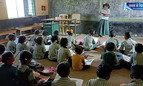 कर्नाटक के सरकारी स्कूलों में SIR ड्यूटी का असर, शिक्षक चुनावी काम में व्यस्त