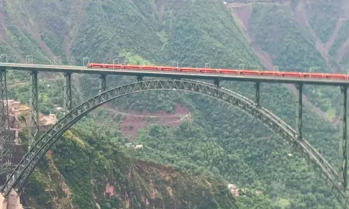 कटरा-बनिहाल रेल मार्ग पर बढ़ेगी ट्रेन की रफ्तार
