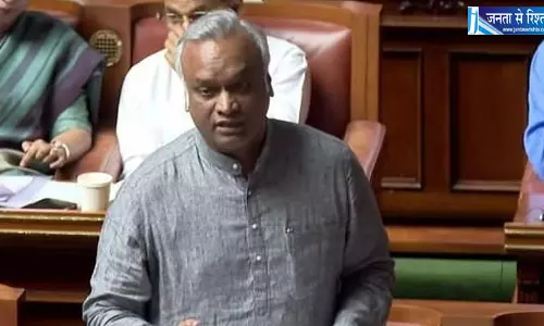 बेंगलुरु में 911 अवैध प्रवासियों की पहचान, विधान परिषद में सरकार ने दी जानकारी बेंगलुरु में 911 अवैध प्रवासियों की पहचान, विधान परिषद में सरकार ने दी जानकारी